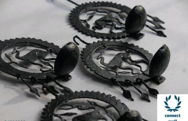 Graceful Metal Tea Light Candle Holder - Free Size, Metal, Multipack :1